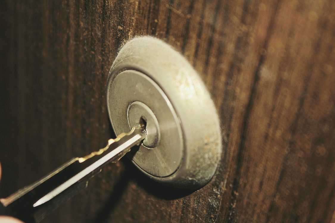What to Do When Your Key Breaks Inside a Lock in Los Angeles